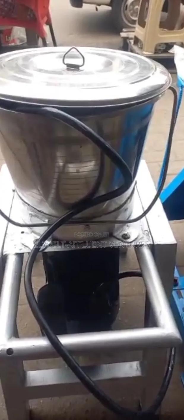 Commercial Spices Powder Grinding Machine · Photo 3