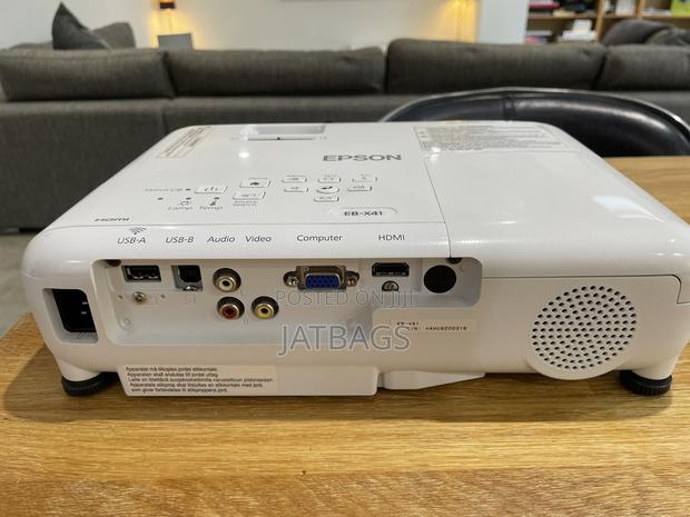 Epson Powerful Projector From Uk With Warranty (Free Delivery) · Photo 4