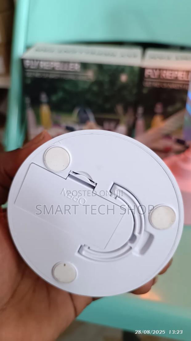 Fly Repeller Portable Mosquito Repellent Fan With Lighting. · Photo 5