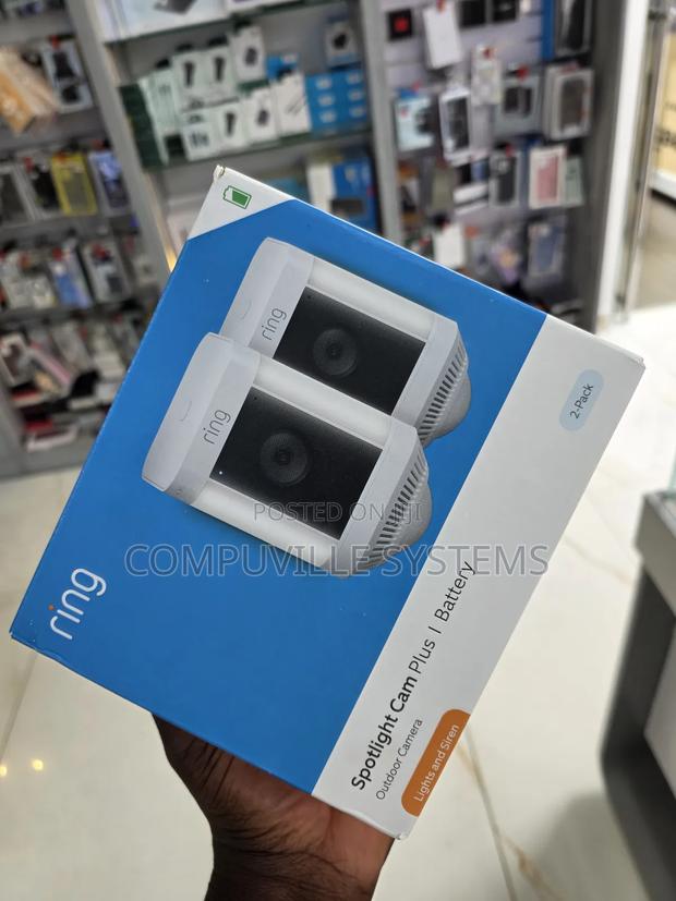 Ring Spotlight Plus Camera · Photo 1