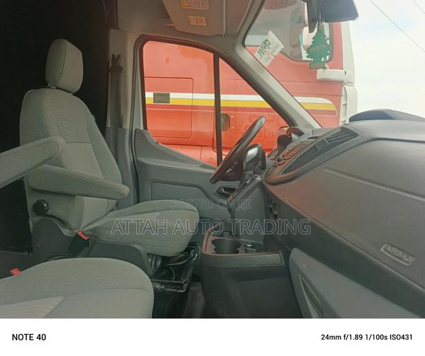 Ford Transit 2013 White · Photo 5