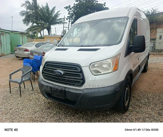 Ford Transit 2013 White · Photo 6