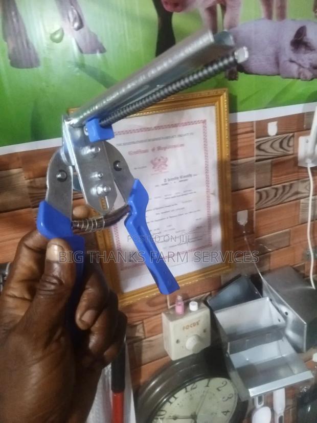 Mesh Pliers · Photo 1