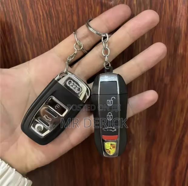 Audi Car Key Shape Model Windproof Inflatable Gas Lighter · Photo 3