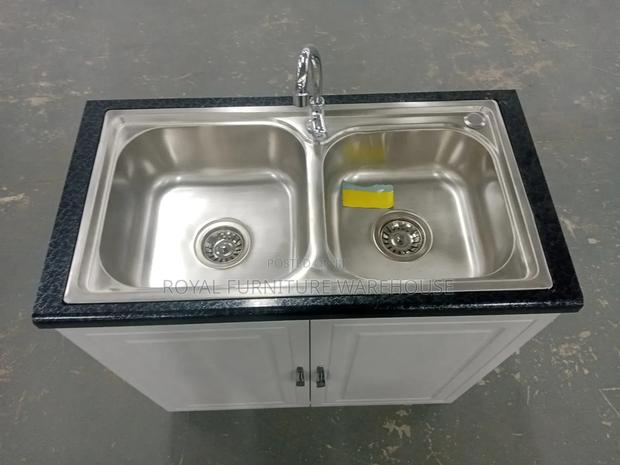 Foreign Kitchen Sink Cabinet · Photo 3