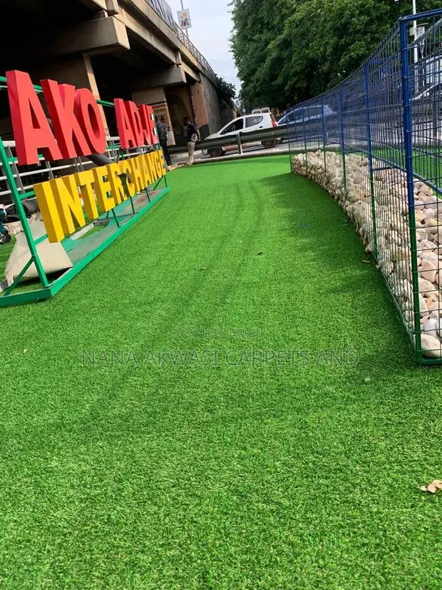 Artificial 20mm Green Grass Carpet · Photo 1