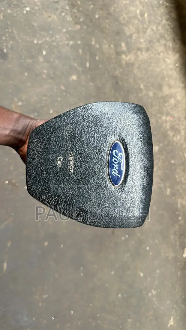 2015,2016,2017,2018,2019,2020 Ford F-150 Steering Wheel Airbag · Photo 1