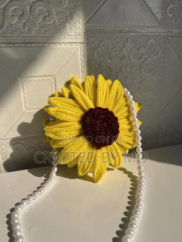 Handmade Sunflower Bag · Photo 1