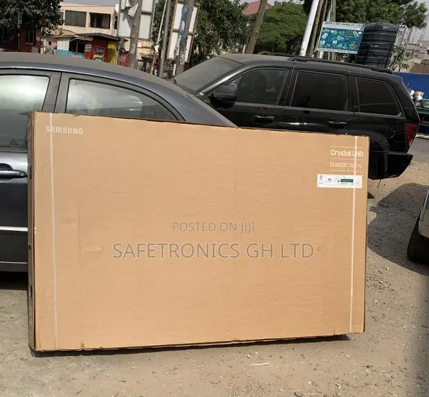 Authentic New Samsung Smart Uhd Android Q70c Qled Tv · Photo 1