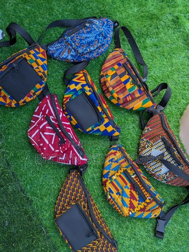 African Print Waist Bag · Photo 1