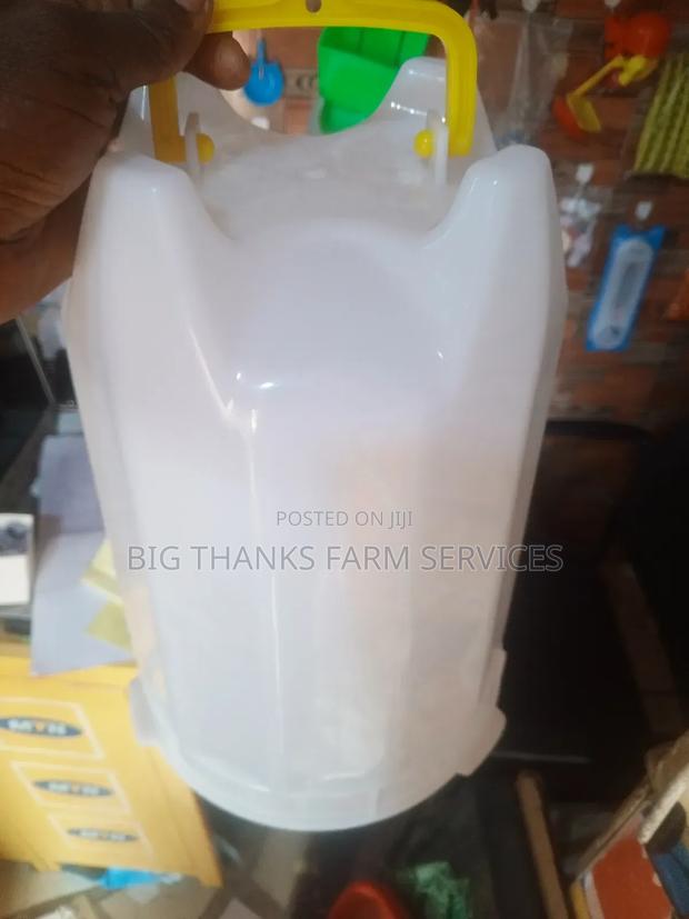 12l Drinker, Durable · Photo 1