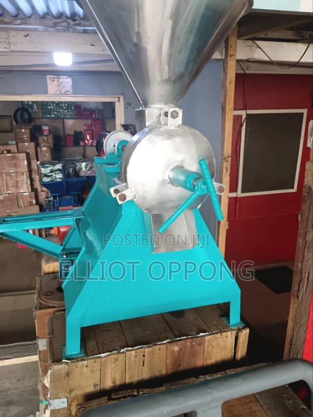 Groundnut or Peanut Grinder · Photo 1