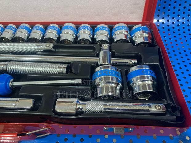 Metallic Case 24pcs Chrome Vanadium 1/2” Dr Socket Set · Photo 6