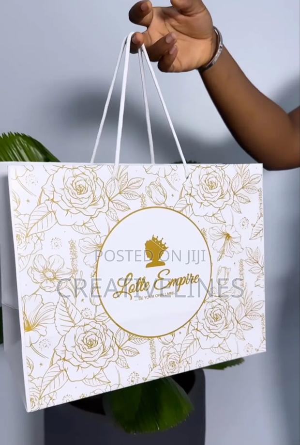 Golddish Color Paper Bag · Photo 1