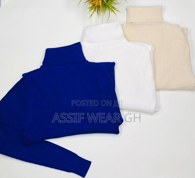 Quality Turtle Neck · Photo 2