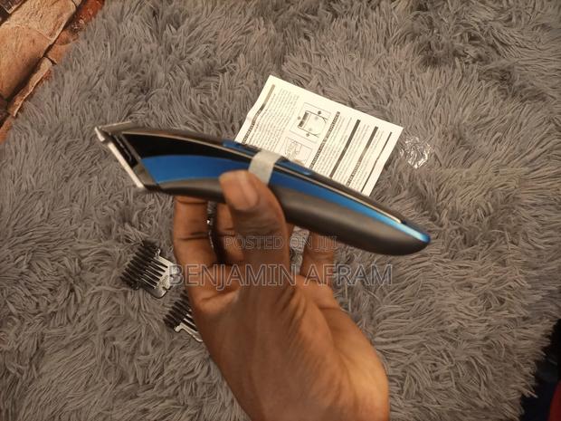 Professional Barbering Machine · Photo 3