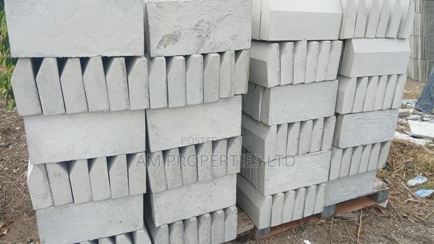 Best Deals on Quality Pavement Blocks, Slabs and Kerbs · Photo 2