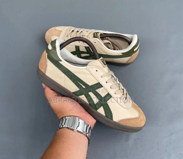 Ascis Onitsuka Tiger Sneaker Brown · Photo 1