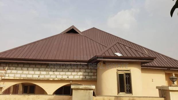 8bdrm House in Fredimens Real, Atwima Kwanwoma for sale · Photo 1