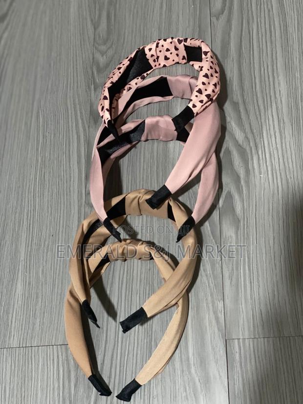 Hair Band/Hair Accessory · Photo 2