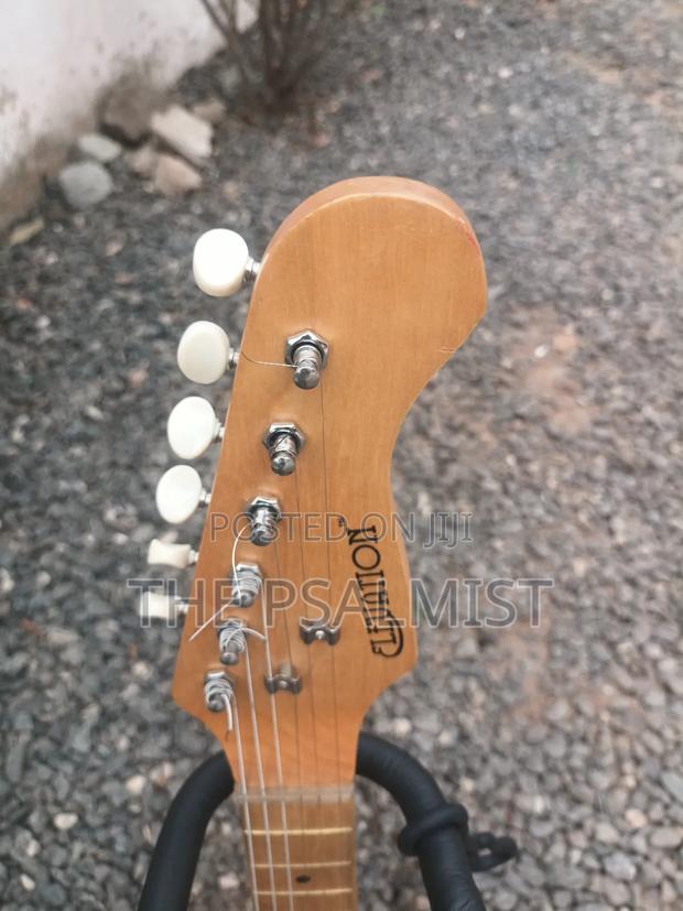 Elevation Mini Electric Guitar · Photo 7