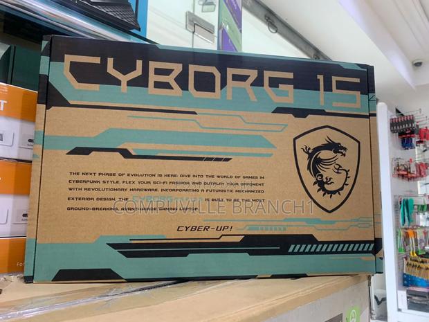 New Laptop MSI Cyborg 15 16GB Intel Core I7 SSD 1T · Photo 1