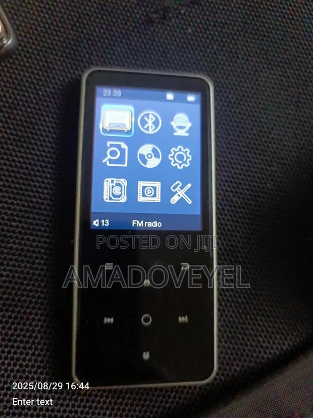 Benjie Mp3 Bluetooth Player · Photo 2