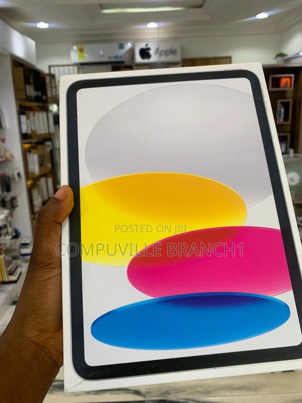 New Apple iPad (2025) 128 GB Silver · Photo 1