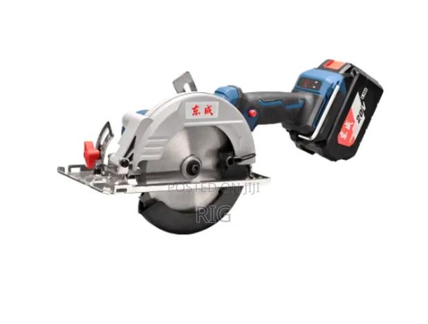 Cordless Brushless Circular Saw · Photo 1