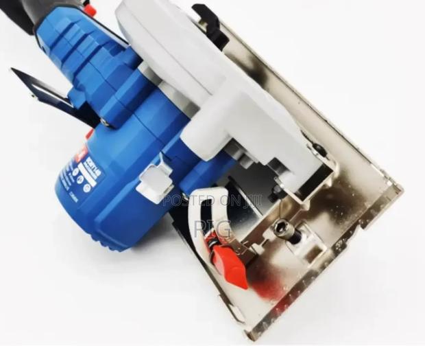 Cordless Brushless Circular Saw · Photo 3