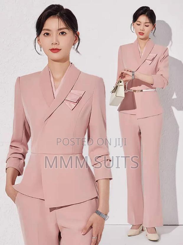 Stylish Ladies 2-Piece Suit for Both Formal and Casual Wears · Photo 2