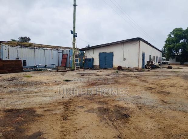 Mallam Warehouse on 4 Plot for Sale · Photo 1