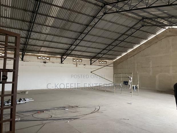 500 SQM Warehouse at Spintex Palace for Rent · Photo 2