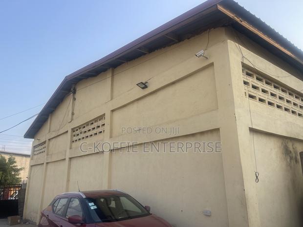 500 SQM Warehouse at Spintex Palace for Rent · Photo 1