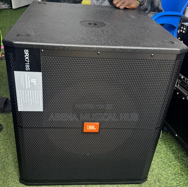 JBL Srx718s-P Active Bass Speaker · Photo 2