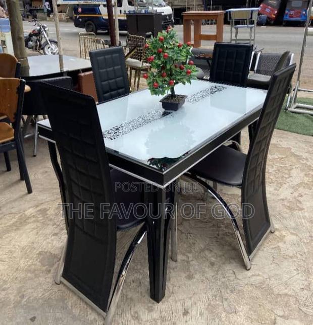 A Gorgeous Dining Sets