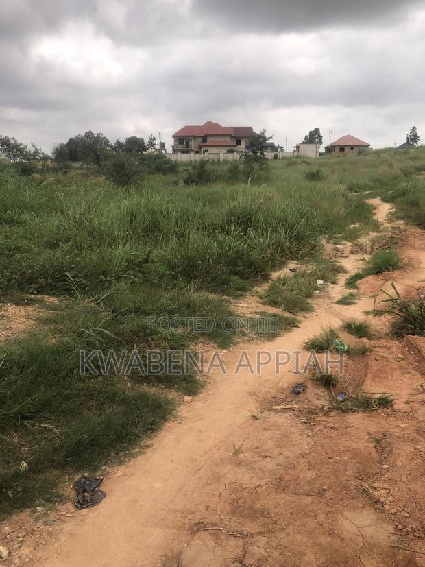 Plots Of Land Is On Sales At Lakeroad On Main Road · Photo 2