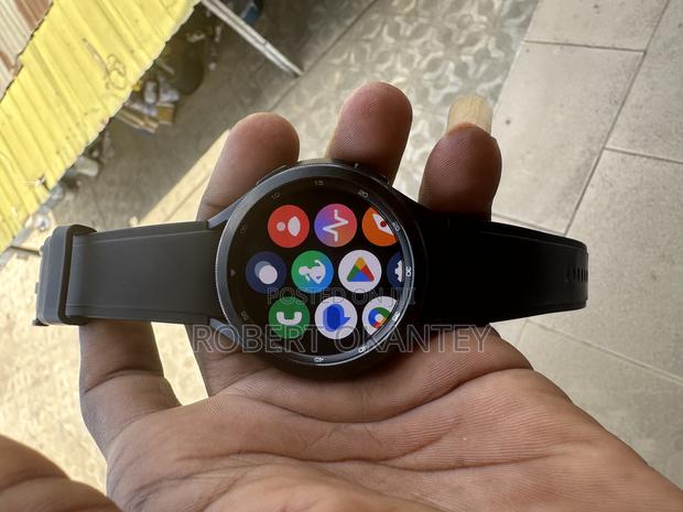 Samsung Galaxy Smart Watch 4 Classic Lte · Photo 2
