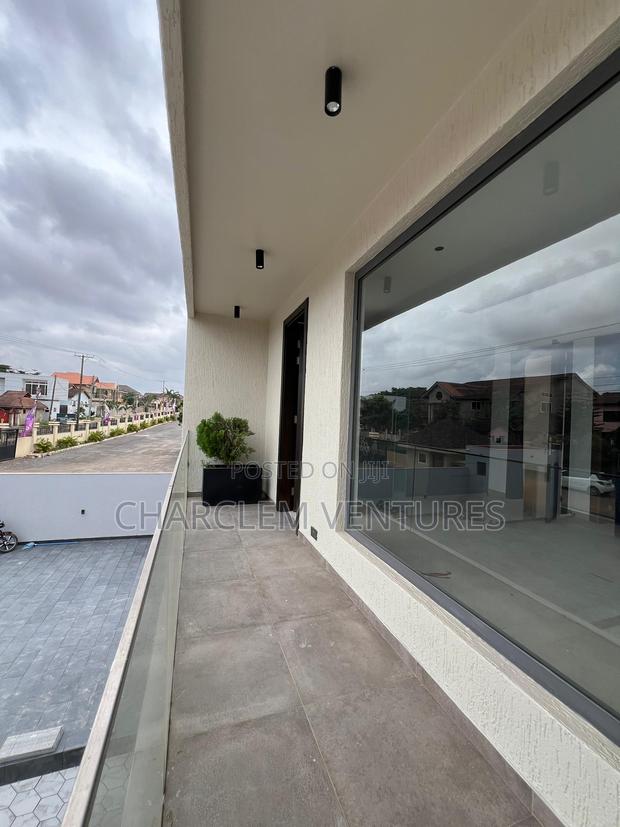 5bdrm House in Charclem Ventures, East Legon for sale · Photo 3