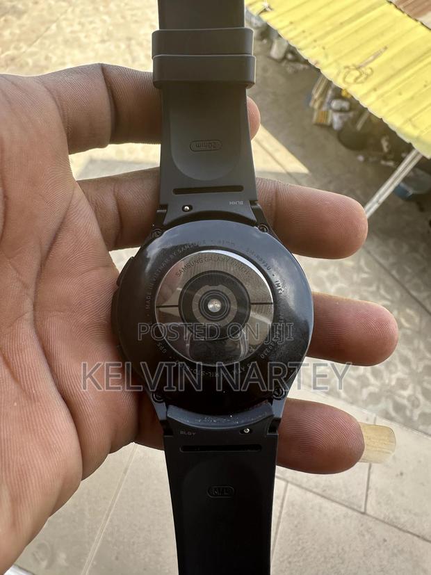 Samsung Galaxy Smart Watch 4 Classic Lte · Photo 3