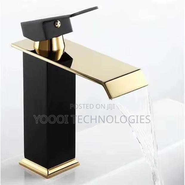 High Quality Brass Black Gold Sink Faucet Tap Mixer (Hot/Cold) · Photo 2
