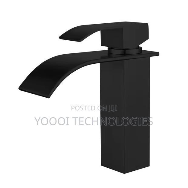 Matte Black Luxury Sink Tap Mixer (Hot/Cold) · Photo 3