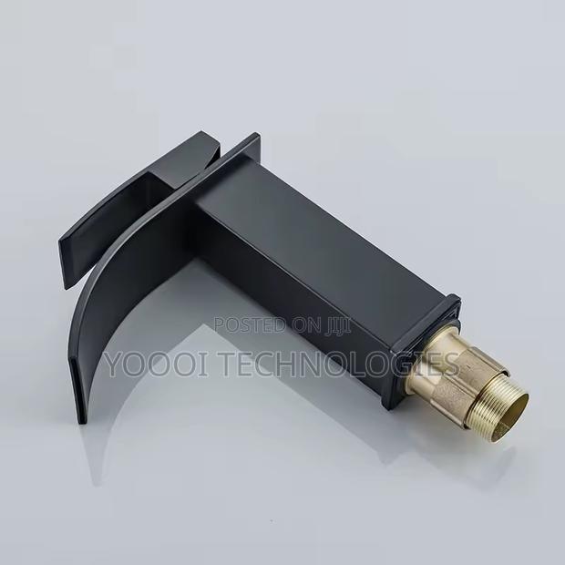 Matte Black Luxury Sink Tap Mixer (Hot/Cold) · Photo 5