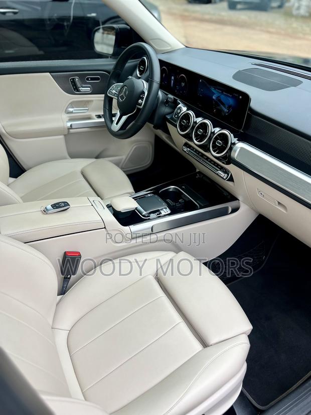 Mercedes-Benz GLB-Class GLB 250 4MATIC 2020 Black · Photo 5