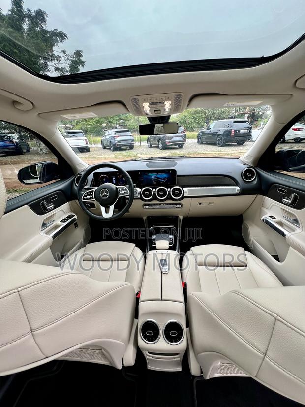Mercedes-Benz GLB-Class GLB 250 4MATIC 2020 Black · Photo 4