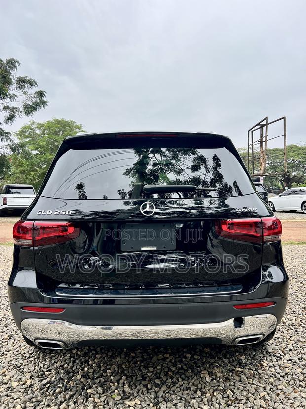Mercedes-Benz GLB-Class GLB 250 4MATIC 2020 Black · Photo 8