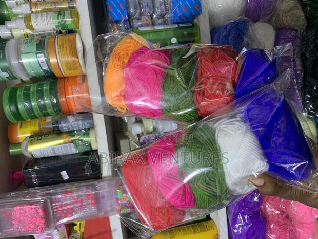 5pcs Yarn Set -Random Colors 25g Each (Beginners) Set · Photo 2