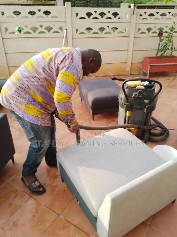 Sofa Cleaning and Washing · Photo 1