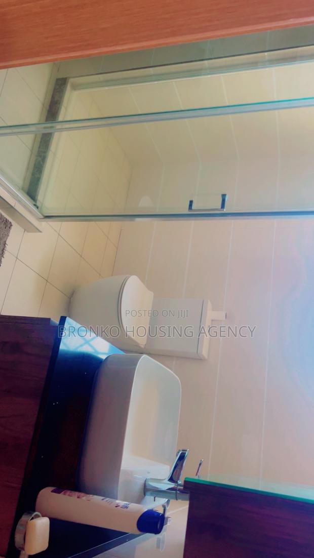 Furnished 3bdrm Townhouse / Terrace in Bronko Housing, Sakumono · Photo 3