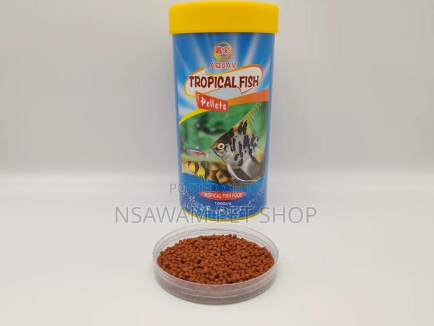 Tropical Fish Pellets · Photo 3